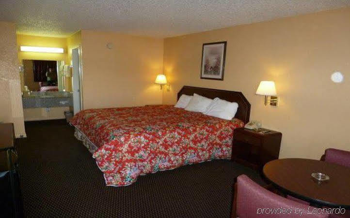 Redwood Inn - White Hall Dış mekan fotoğraf